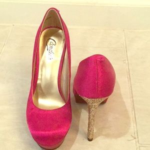 Candies pink satiny platform pumps w/glitter heel